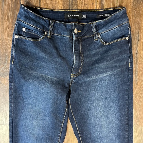 TAHARI MID-RISE STRETCH DENIM ANKLE JEANS SZ 6/28 - Picture 4 of 8